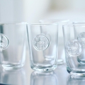 Bild 7 von Trinkglas-Dalapferd mit Glasmedaillon - typisch schwedisches Design